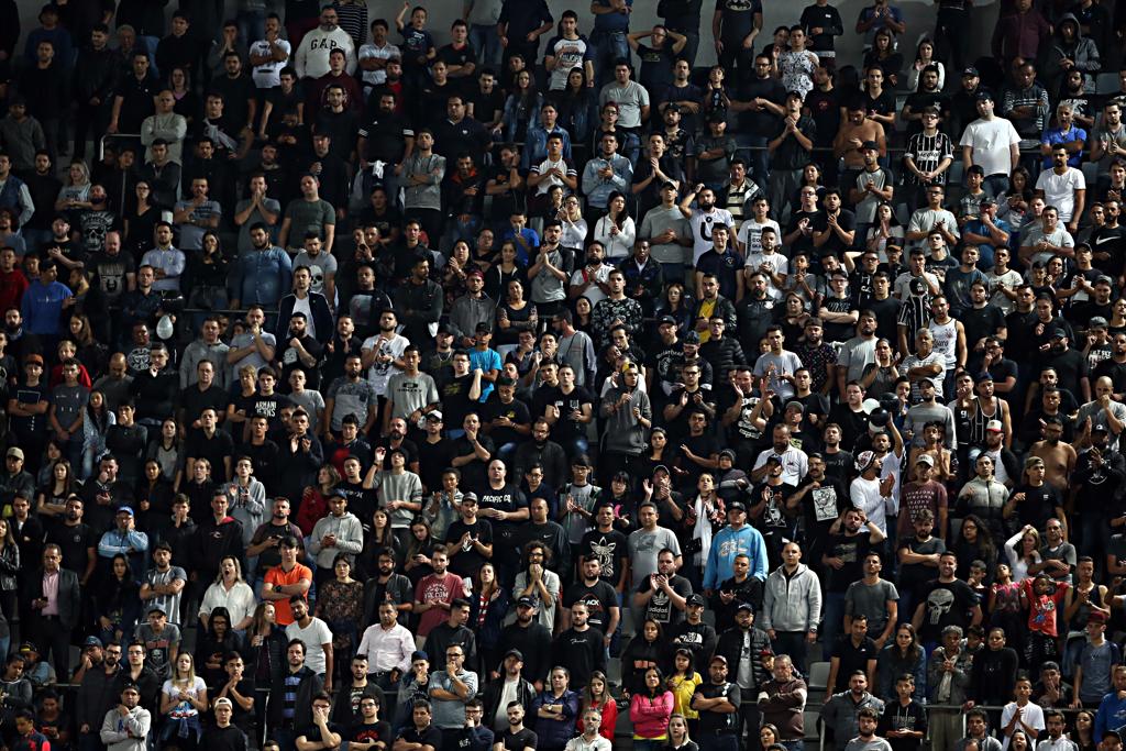 Torcida do Corinthians no jogo contra o Atlético, na última quarta-feira (21) | Albari Rosa/Gazeta do Povo