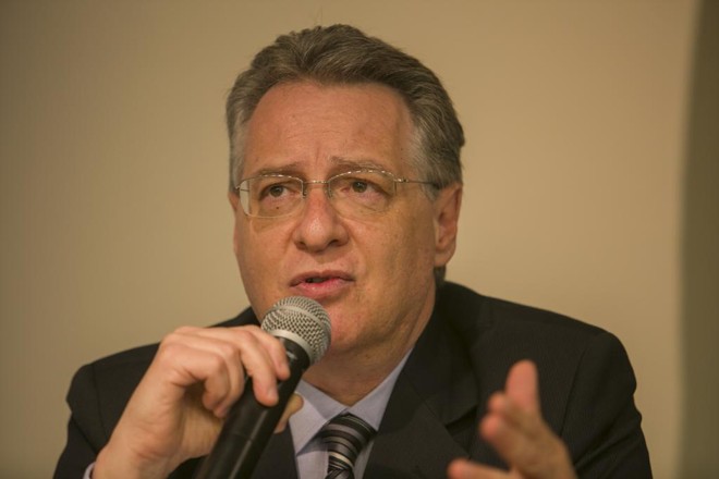 Aos 58 anos, 33 deles na Receita Federal, o auditor Roberto Leonel tem a confiança do ex-juiz Sergio Moro. | Marcelo Andrade/Gazeta do Povo