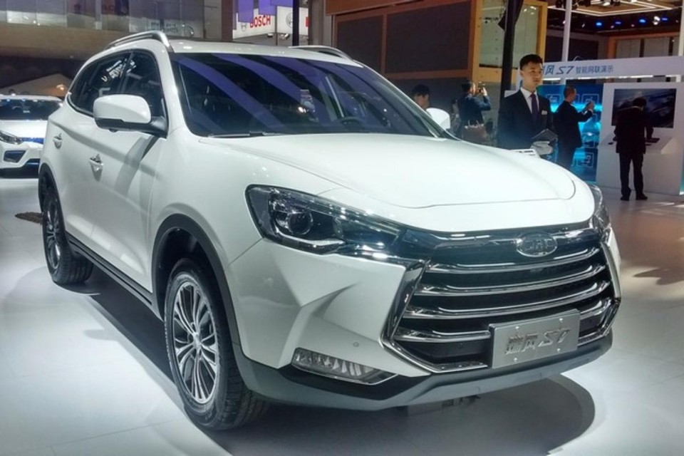 O T80, um SUV de 7 lugares, recebe o nome de S7 na China. | Divulgação