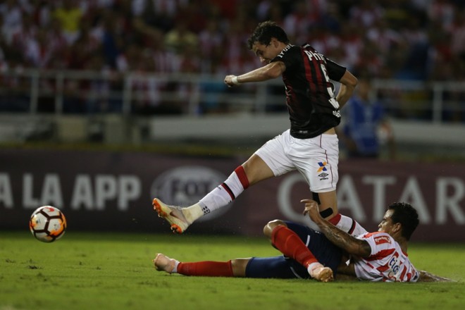 Atacante Pablo no lance em que fez o gol do Atlético na Colômbia | Albari Rosa/Gazeta do Povo/