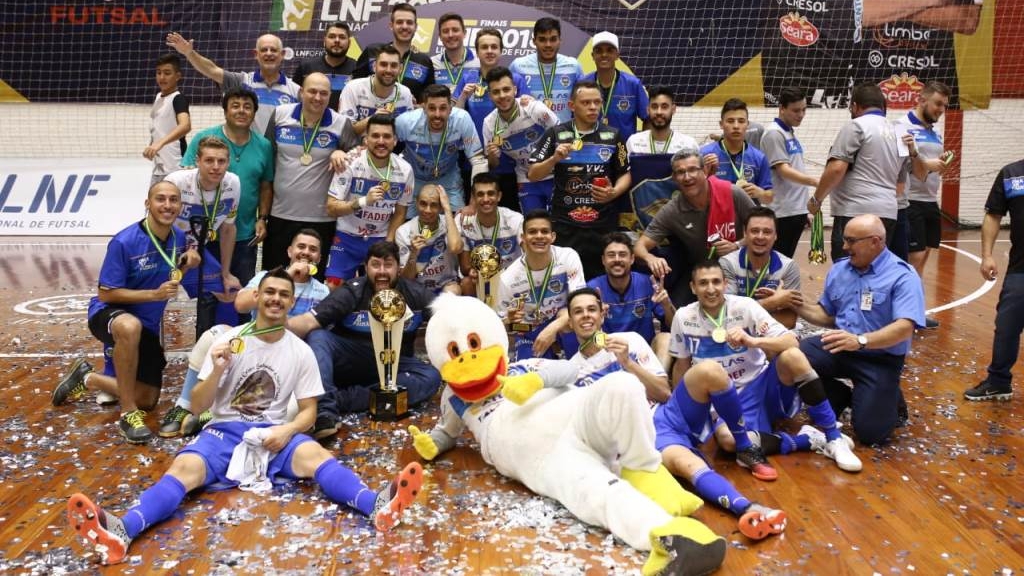 Equipe do Pato Fustal campeã nacional de 2018. | Divulgação/LNF/