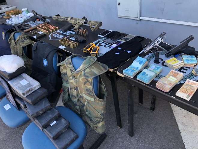 Diversos itens foram apreendidos pela polícia durante a investigação | Divulgação/Polícia Civil