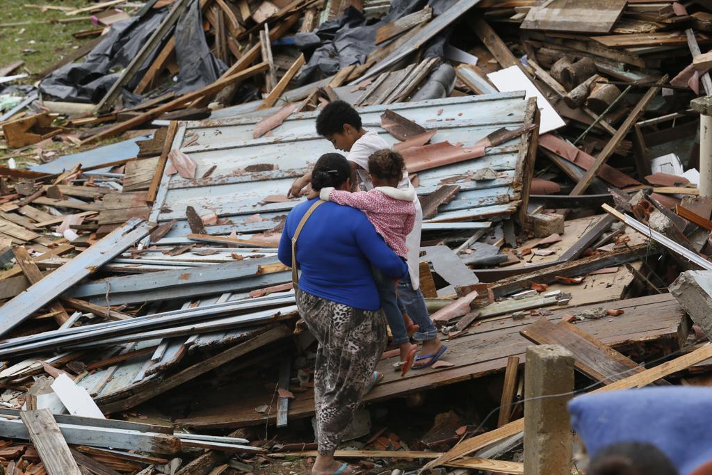 Material de construção é o principal pedido da Defesa Civil para os moradores de Itaperuçu. | Lineu Filho/Tribuna do Paraná