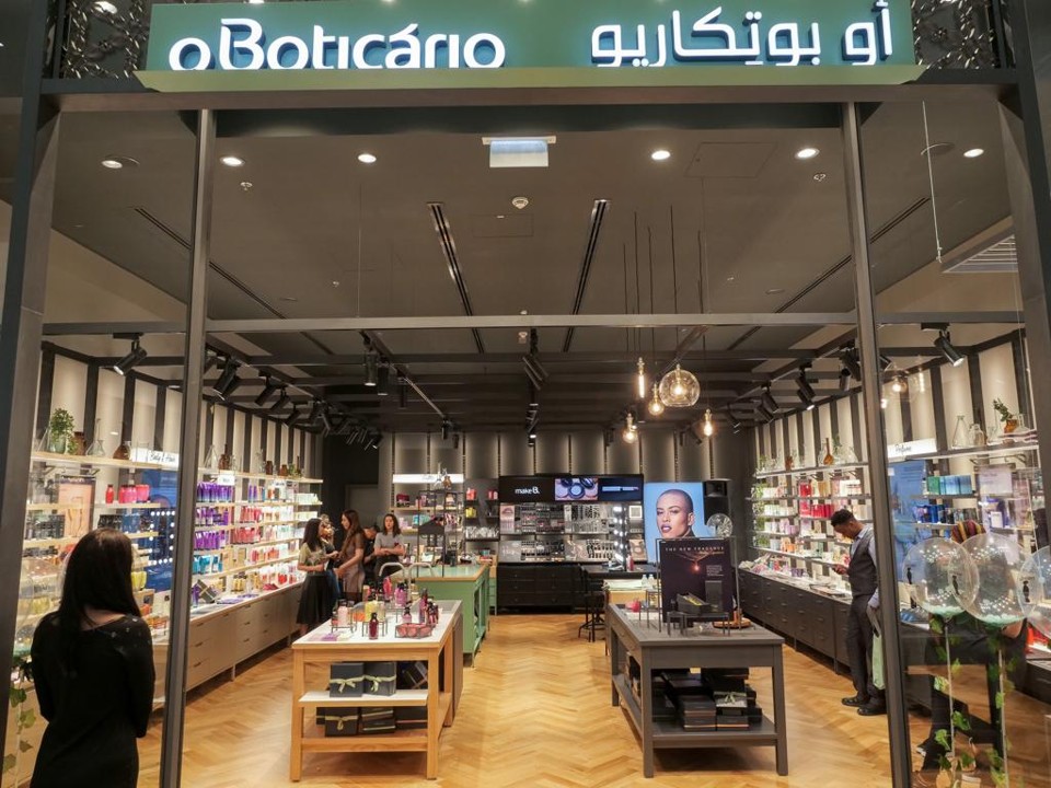 No último mês de setembro, foi aberta a primeira loja O Boticário em Dubai, nos Emirados Árabe. | Divulgação/