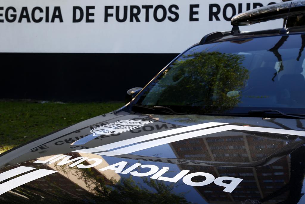 Delegacia de Furtos e Roubos de Veículos ajuda a investigar o crime contra o policial | Aniele Nascimento/Gazeta do Povo