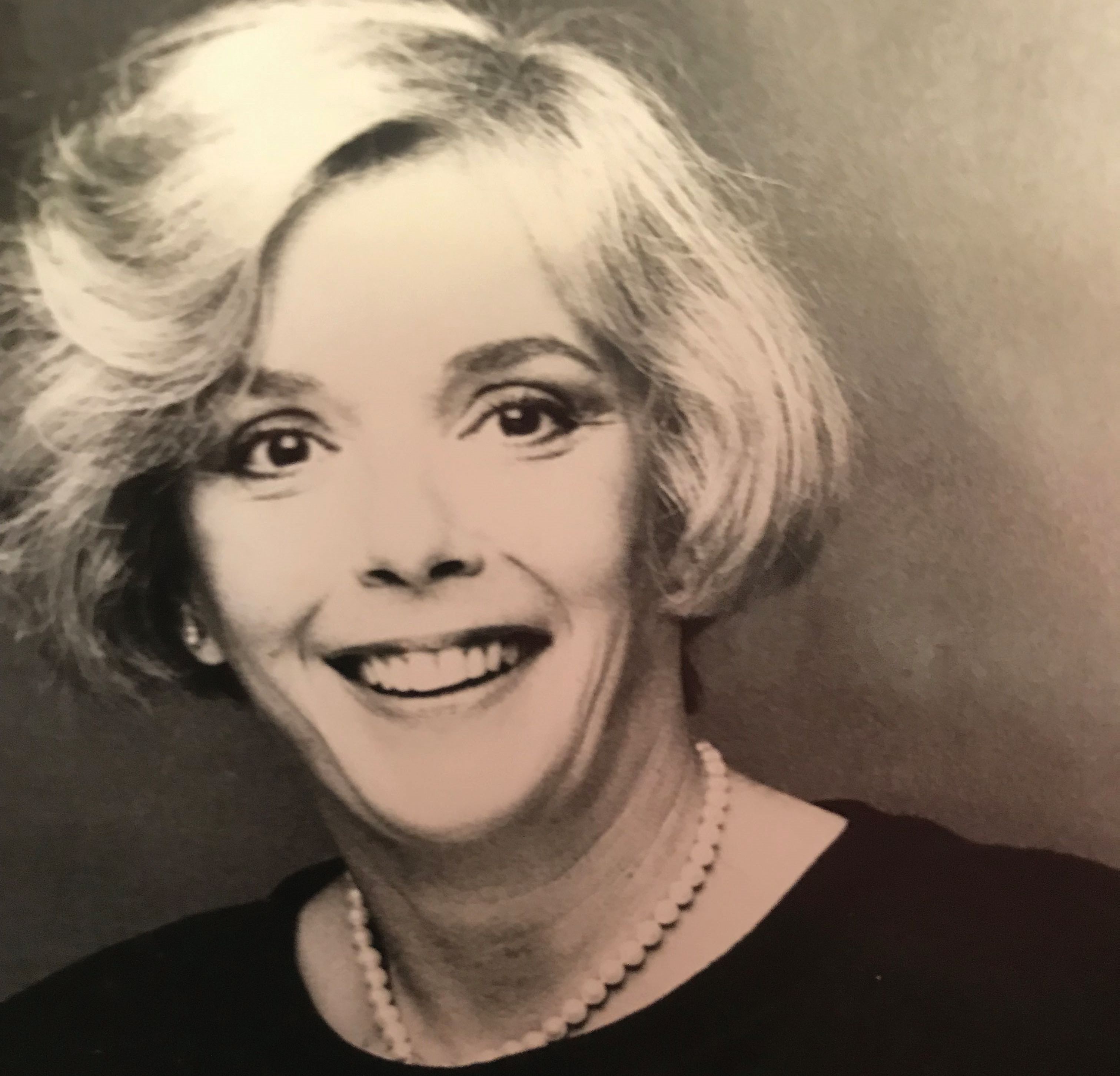 Nadyegge Almeida comandou por dez anos o Caderno da Mulher na Gazeta do Povo. | Arquivo da família/