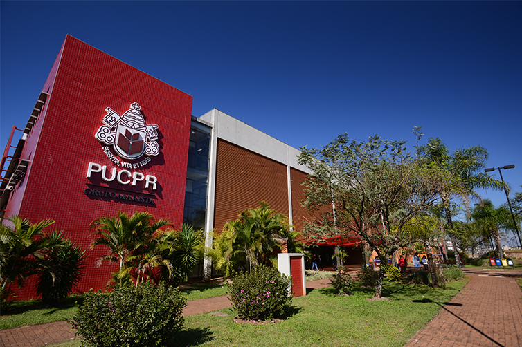 Campus Londrina da PUCPR é uma das unidades que oferecem vagas para bolsistas em 2019. | Divulgação/PUCPR