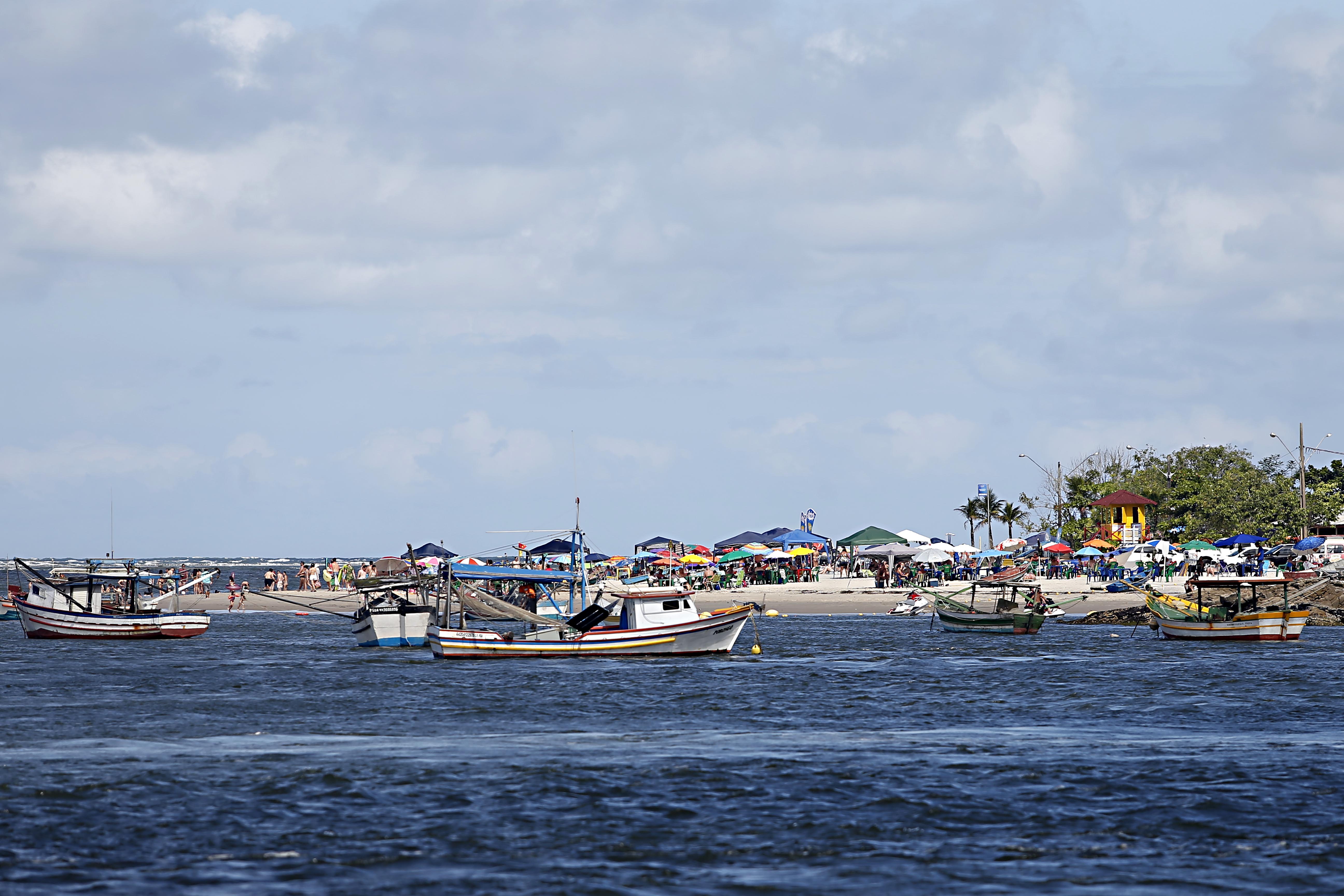 Guaratuba : quem enfrentou congestionamento quinta-feira, vai poder curtir a praia nesta sexta e no fim de semana. | Albari Rosa/Gazeta do Povo