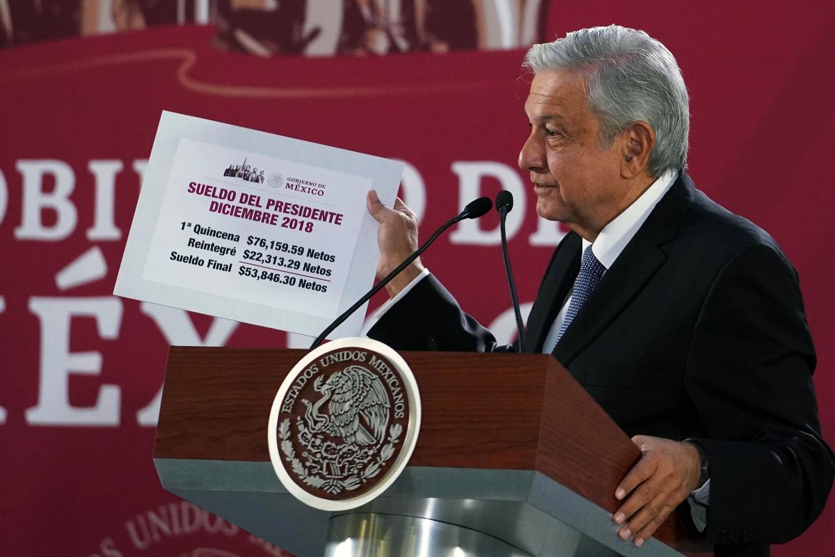 Presidente do México, López Obrador anuncia redução de seu próprio salário em uma coletiva de imprensa em 18 de dezembro | Distribuição Presidência do México/AFP