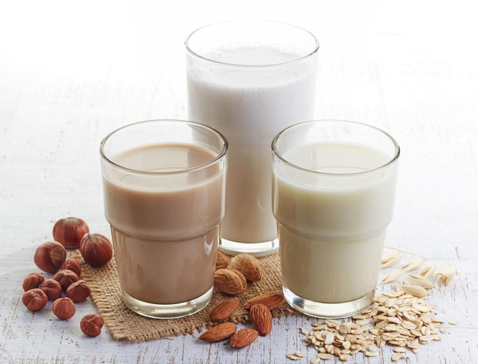 Com exceção das de soja, mercado de bebidas vegetais cresce a dois dígitos no Brasil Bebidas à base de soja perderam espaço, mas ainda respondem por mais de 90% do mercado nacional. | /Bigstock