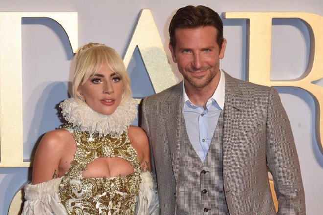 Lady Gaga e Bradley Cooper: filme “Nasce uma Estrela” concorrerá a cinco estatuetas no Globo de Ouro | Anthony Harvey/AFP
