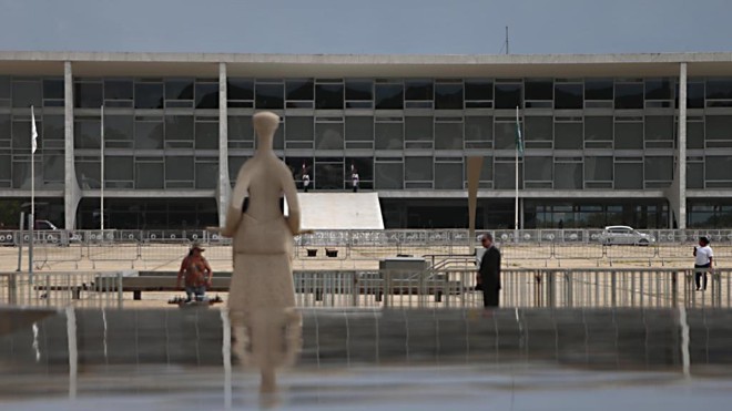 Proposta de reforma de Paulo Tafner e Armínio Fraga, em estudo pela equipe de Bolsonaro, dobra contribuição de servidor público à Previdência | Albari Rosa/Gazeta do Povo