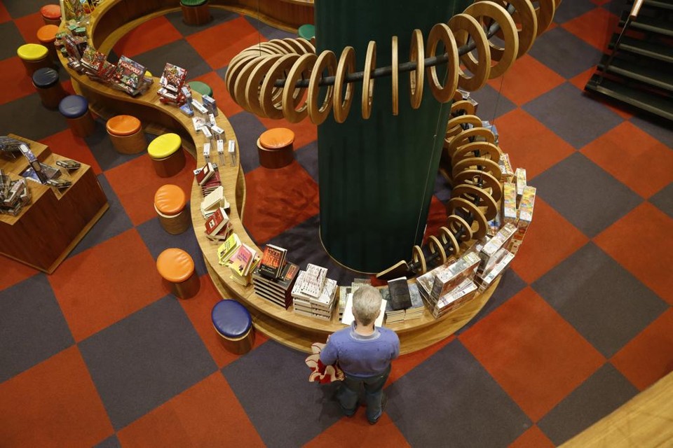 Livraria Cultura, no shopping Curitiba. Empresa pediu recuperação judicial em outubro. | Henry Milleo/Gazeta