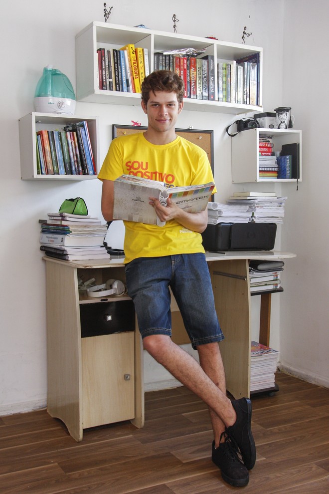 Renan Santos Viana, filho de porteiro e diarista, calouro de Medicina na UFPR. | Cassiano Rosario/Gazeta do Povo