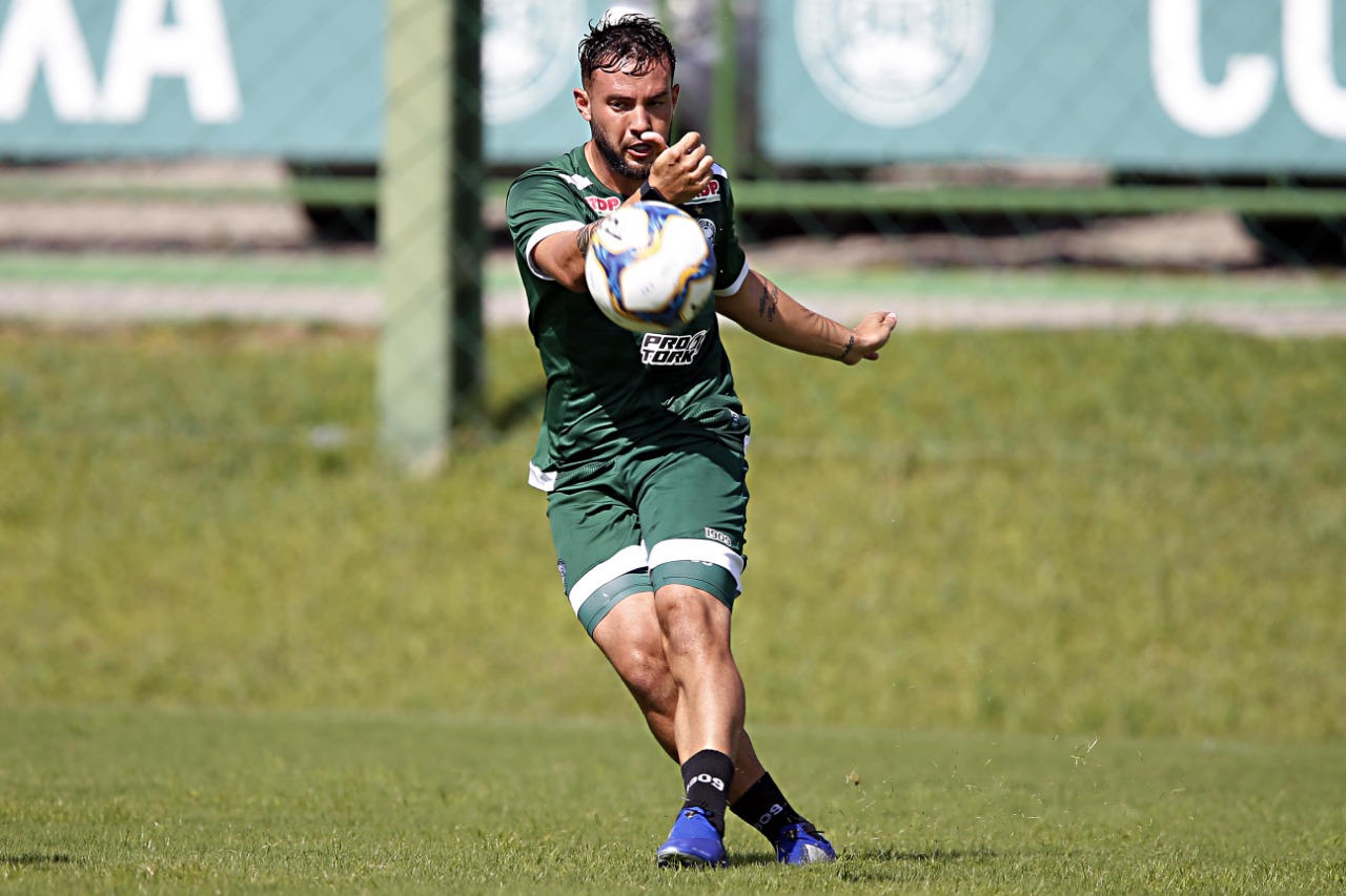 Meia Giovanni deve estrear pelo Coritiba na terceira rodada do Paranaense | Albari Rosa/Gazeta do Povo