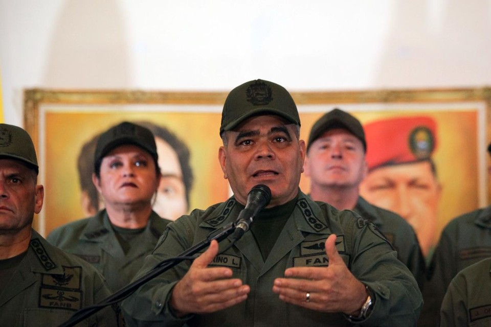 Ministro da Defesa da Venezuela, Vladimir Padrino, leu uma declaração das Forças Armadas Nacionais Bolivarianas na qual expressam indignação e rejeição à recente declaração feita pelo Grupo Lima | BORIS VERGARA/AFP