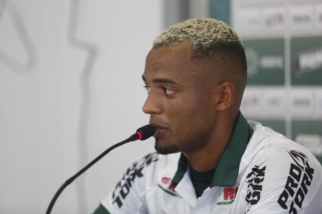 Volante João Vitor chega como uma das principais apostas do Coritiba em 2019 | André Rodrigues/Gazeta do Povo
