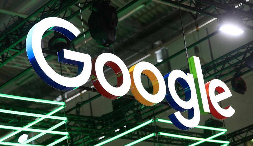 O gigante Google teria falhado em esclarecer aos usuários como seus dados são coletados, entre outros pontos, segundo a agência francesa CNIL. | Krisztian Bocsi/Bloomberg