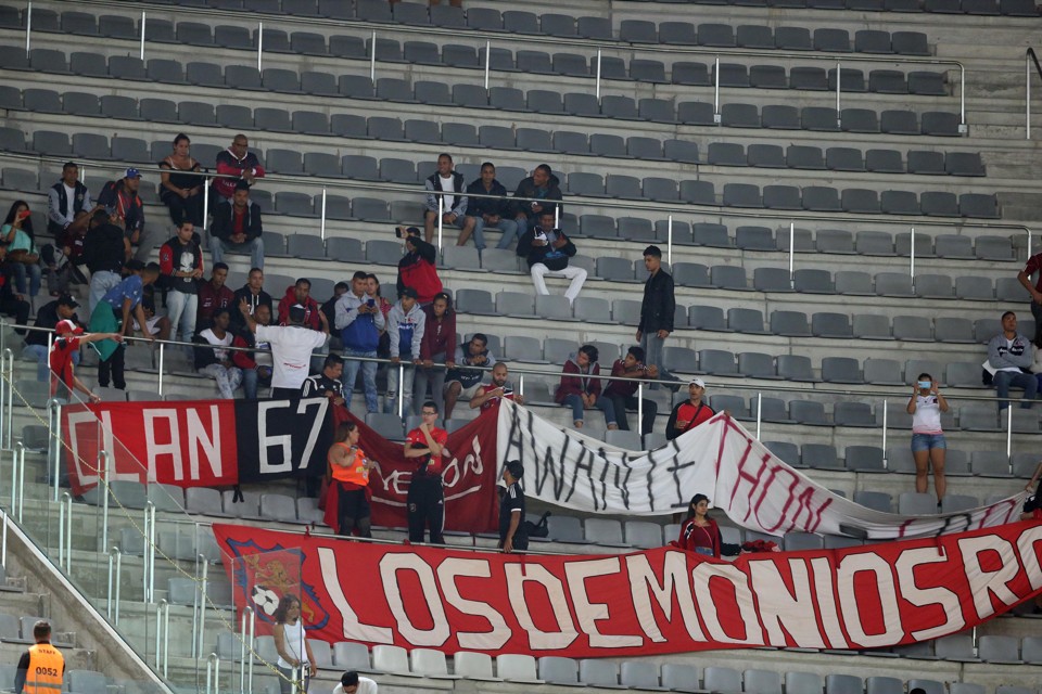 Torcida do Caracas-VEN, em jogo na Arena pela Sul-Americana. | Albari Rosa/Gazeta do Povo