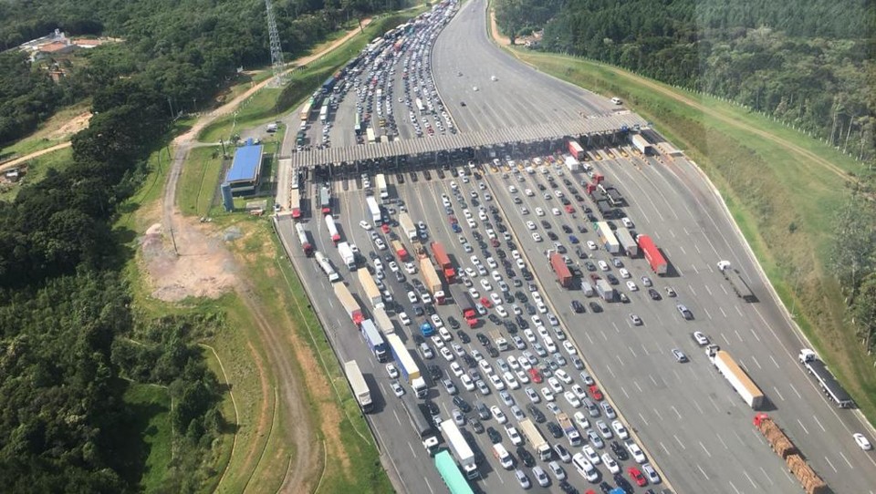 Congestionamento chegou a 22 km | Reprodução/PRF