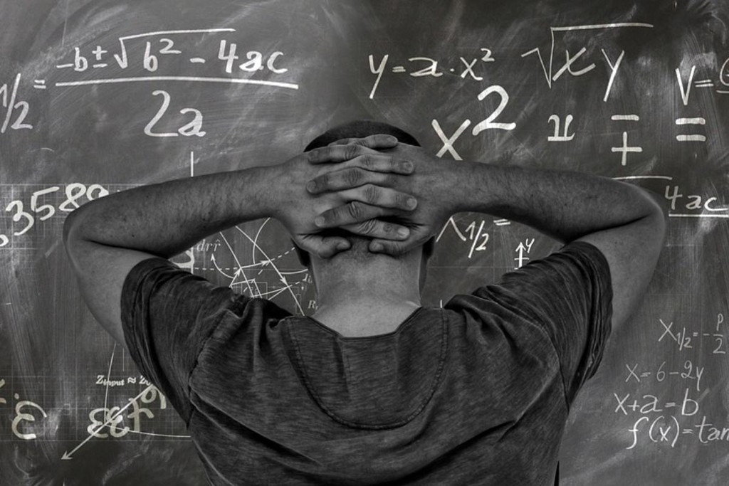 Piores alunos viram professores