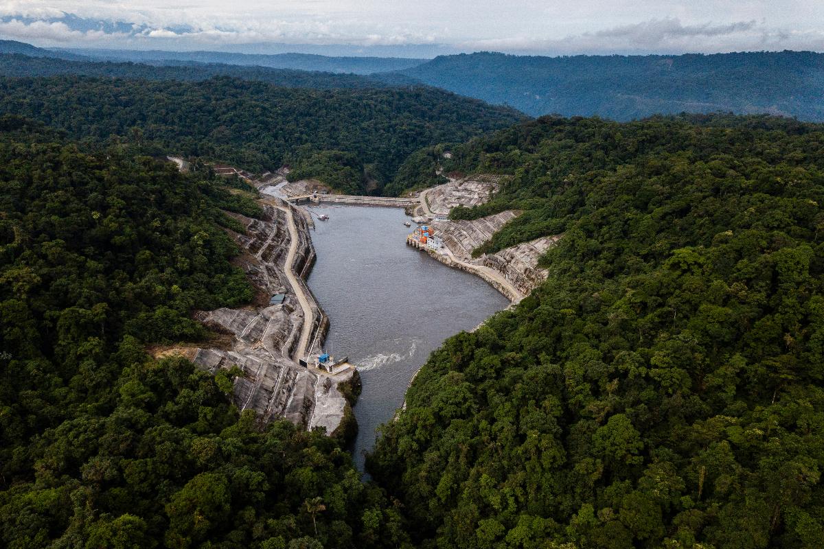 Mesmo se o Equador não puder pagar por essa represa gigantesca, a China vai receber | FEDERICO RIOS ESCOBAR / NYT
