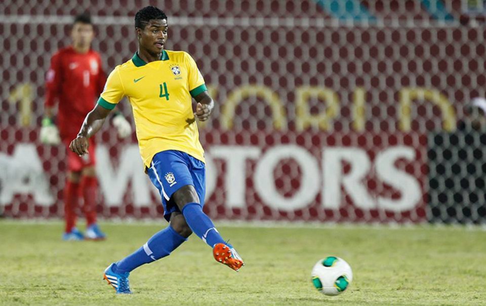 Eduardo nas categorias de base da seleção brasileira. | Divulgação