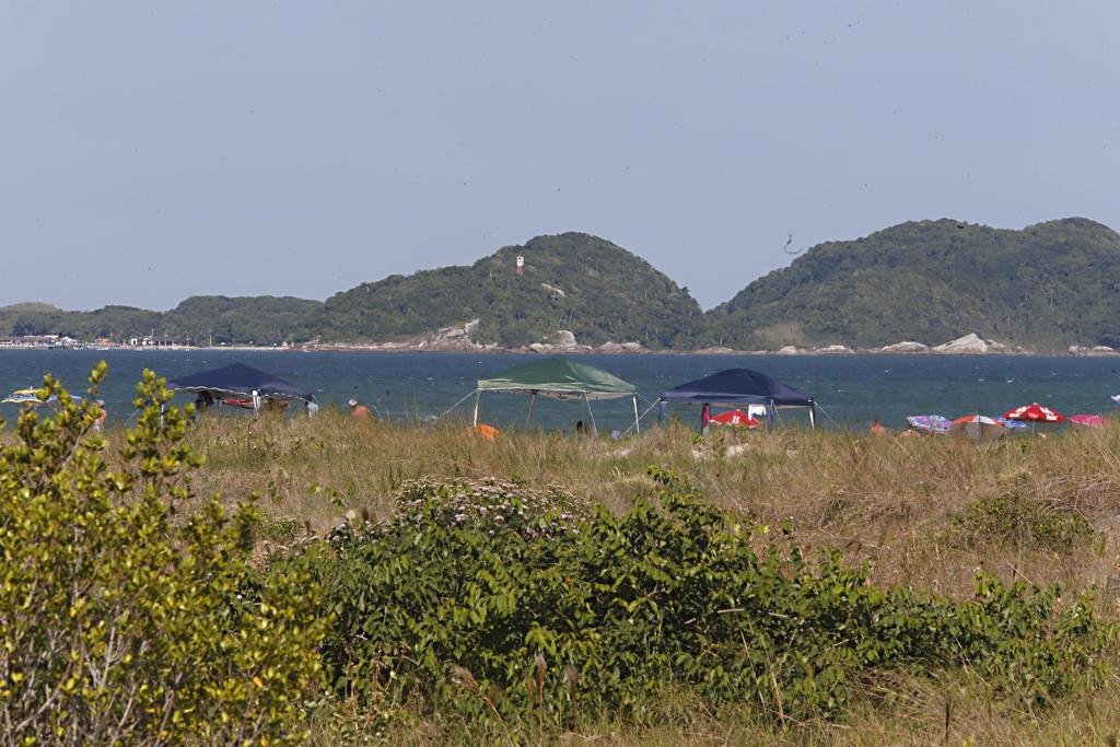 O rapaz desapareceu em Pontal do Sul, no Litoral do Paraná, na tarde de terça-feira (8) e o corpo só foi localizado nesta quarta-feira (9). | Albari Rosa/Gazeta do Povo