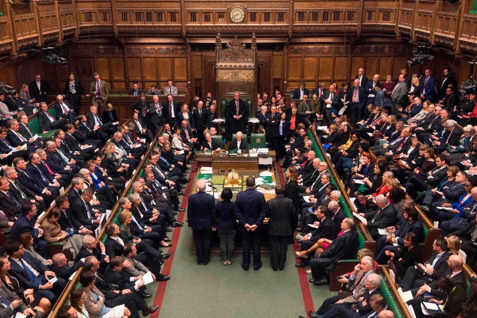 Fronteira entre as Irlandas é principal motivo do impasse do Brexit Parlamento britânico não consegue chegar a um consenso sobre o Brexit | MARK DUFFY/AFP