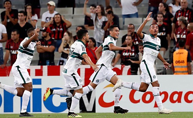 Igor Jesus comemora o primeiro gol do Coritiba. | Albari Rosa/Gazeta do Povo