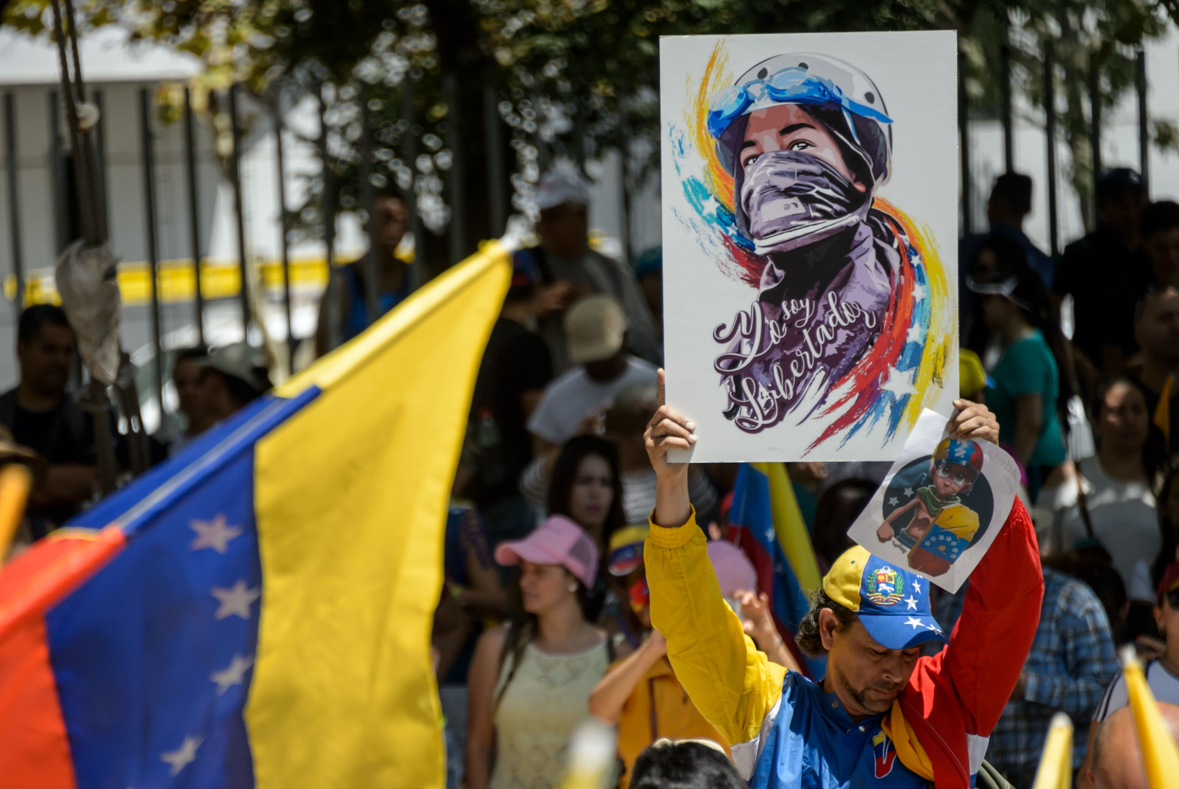 Opositores de Maduro participam de protesto em Caracas. | Martin Bernetti/AFP
