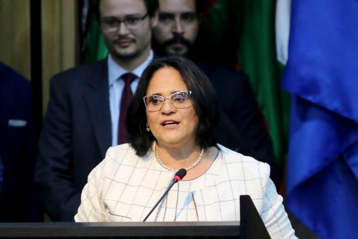 Ministra Damares Alves: defesa incondicional da vida | Wilson Dias/Agência Brasil