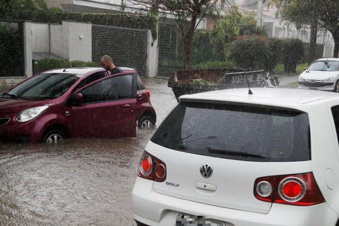 | Henry Milleo Gazeta do Povo