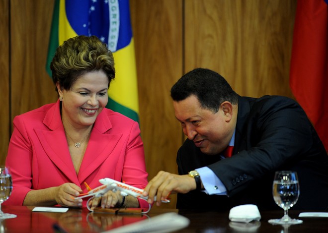 Dilma Rousseff e Hugo Chávez, que morreu em 2013. | Pedro Ladeira/AFP
