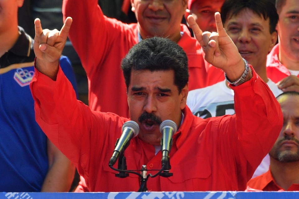 Maduro anunciou rompimento de relações diplomáticas com a Colômbia. | Yuri Cortez/AFP