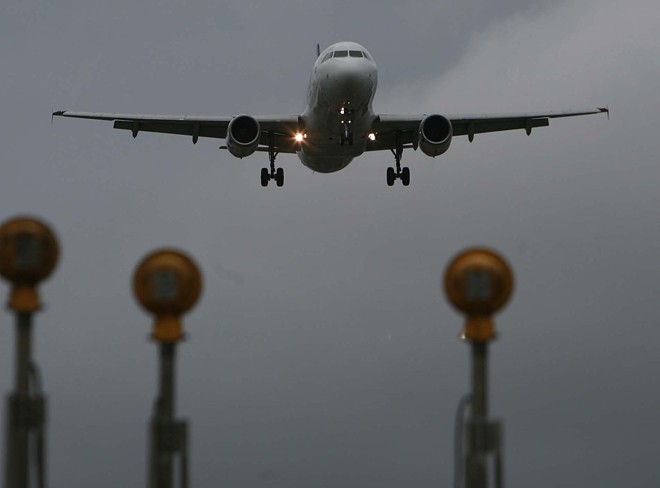 Companhias brasileiras reclamam dos altos custos com combustível de aviação | Ivonaldo Alexandre/Gazeta do Povo/Arquivo