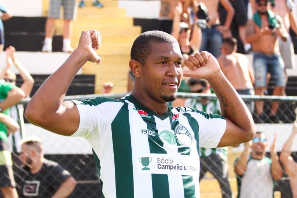 | Josue Teixeira/