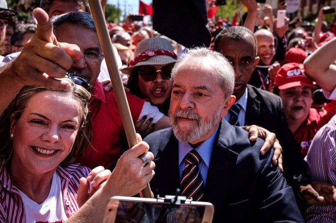 Lula na ida a depoimento em Curitiba, em 2017. | Ricardo Stuckert / Divulgação