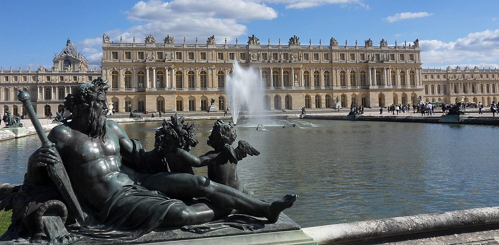 Palácio de Versailles, na França | G CHP/Wikimedia