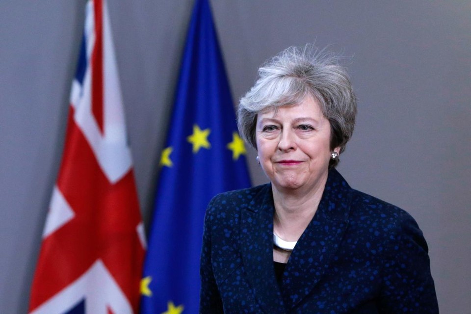 A primeira-ministra britânica Theresa May após uma reunião com o Presidente do Conselho Europeu no Conselho Europeu em Bruxelas, em 7 de fevereiro | ARIS OIKONOMOU/AFP