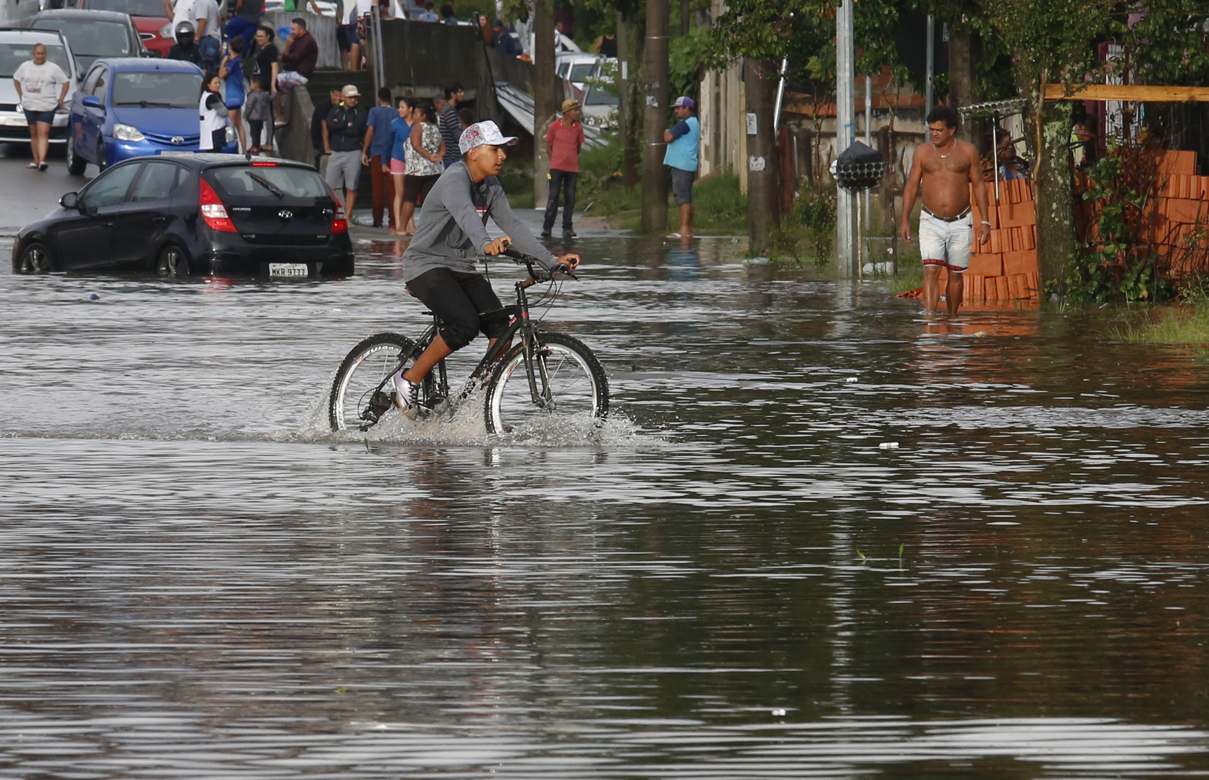 Risco é maior principalmente nas áreas próximas aos rios | Atila Alberti/Tribuna do Parana