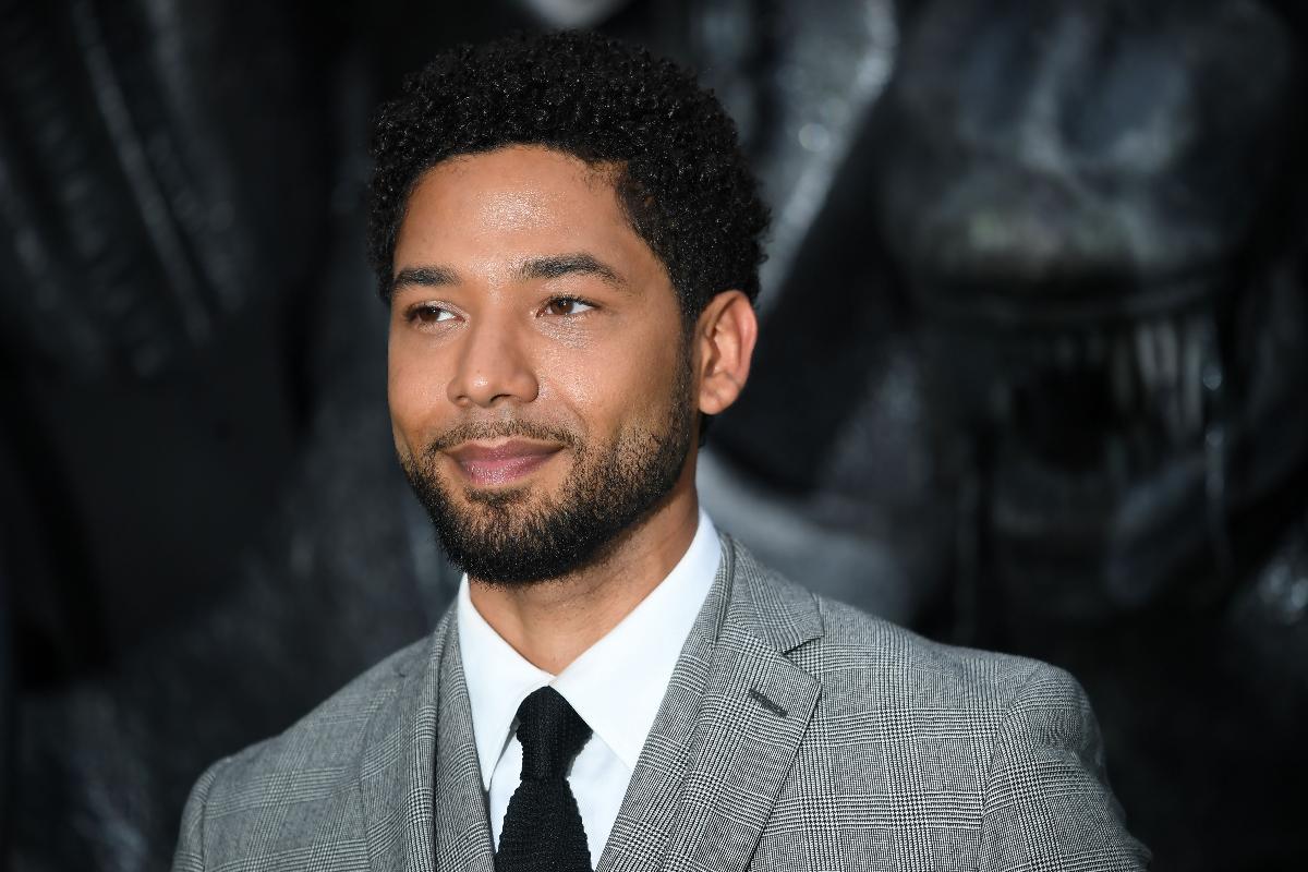 Jussie Smollett posa na estréia mundial de "Alien: Covenant", em Londres. | JUSTIN TALLIS/AFP