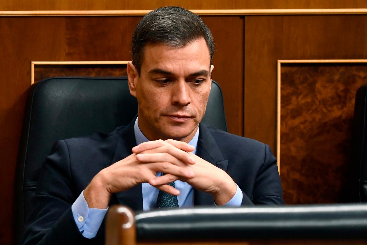 O primeiro-ministro da Espanha, Pedro Sánchez, está sendo pressionado por separatistas e unionistas | PIERRE-PHILIPPE MARCOU/AFP