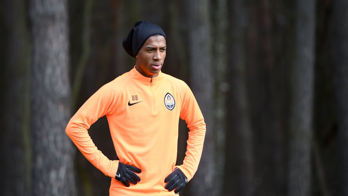 Conhecido como Marcos Bahia no Athletico, o volante Marcos Antônio já treina com o elenco do Shkahtar | Divulgação/Shakhtar