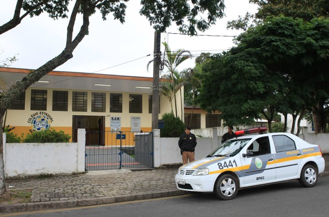 Governo do PR promete que policiais da reserva serão treinados para reforçar a segurança nas escolas. | Aniele Nascimento/Gazeta do Povo/ Arquivo
