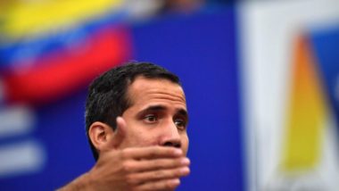 O presidente interino da Venezuela, Juan Guaidó, fala durante protestos em Caracas, 12 de março. Foto: Yuri Cortez / AFP