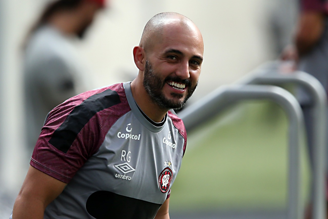 Técnico Rafael Guanaes deixou em dúvida a participação do atacante Bergson contra o Operário | Albari Rosa/Gazeta do Povo
