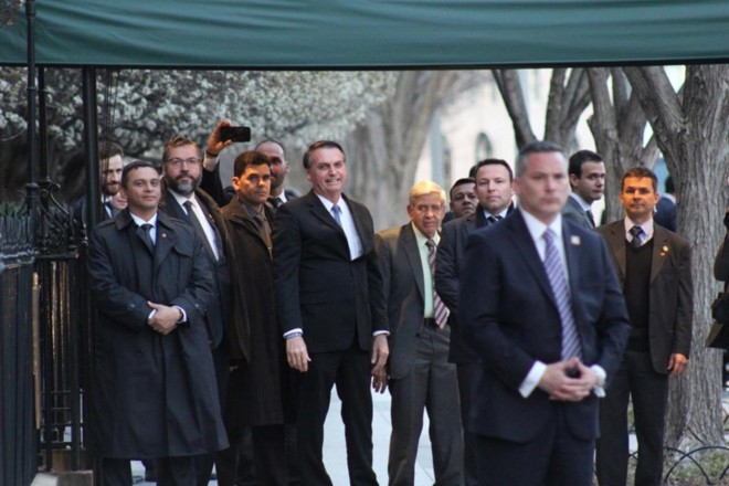 Bolsonaro e ministros saem da Blair House para encontro com lideranças conservadoras | Raphael Sibila/Especial para a Gazeta do Povo