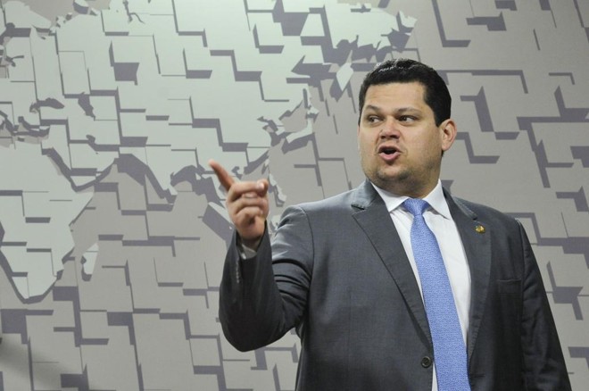 Presidente do Senado, Davi Alcolumbre (DEM-AP) tem ‘na manga’ uma série de pedidos de impeachment contra integrantes do Supremo. | Geraldo Magela/Agência Senado