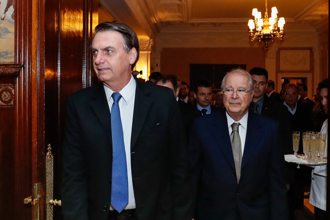 O presidente Jair Bolsonaro e o embaixador do Brasil nos EUA Sérgio Amaral. | Alan Santos/PR